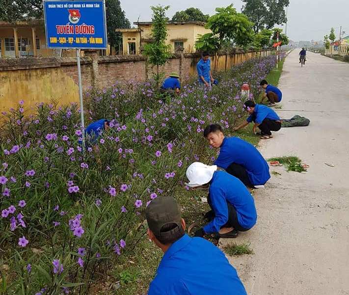 Làm đẹp những con đường thanh niên tự quản