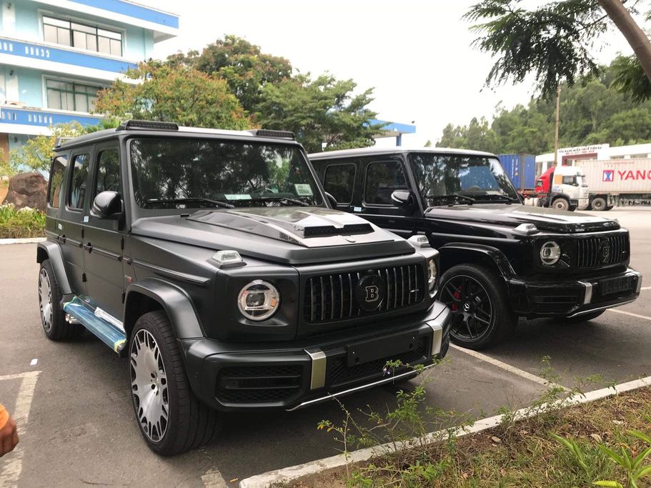 Cặp đôi Mercedes-AMG G63 Brabus đầu tiên bất ngờ cập bến Việt Nam