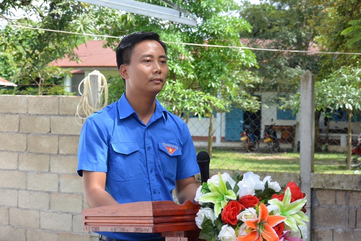 Đồng chí Nguyễn Đức Tiến, Phó Bí thư Thành đoàn Hà Nội phát biểu tại buổi lễ khai mạc
