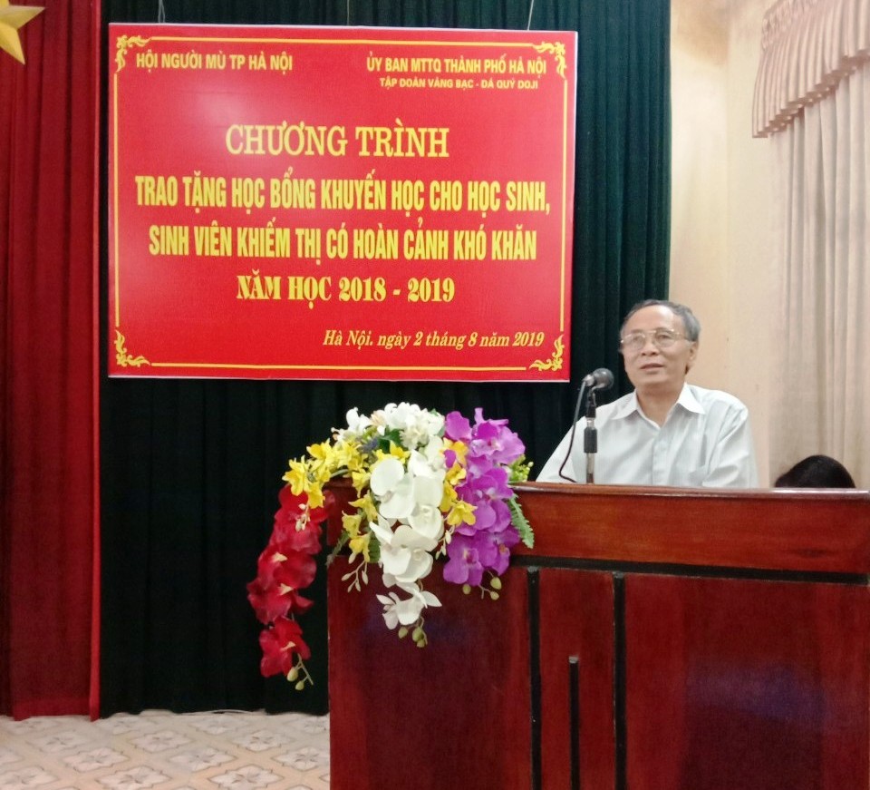 Ông Lê Trung Quyết – Chủ tịch Hội người mù Thành phố Hà Nội phát biểu tại chương trình