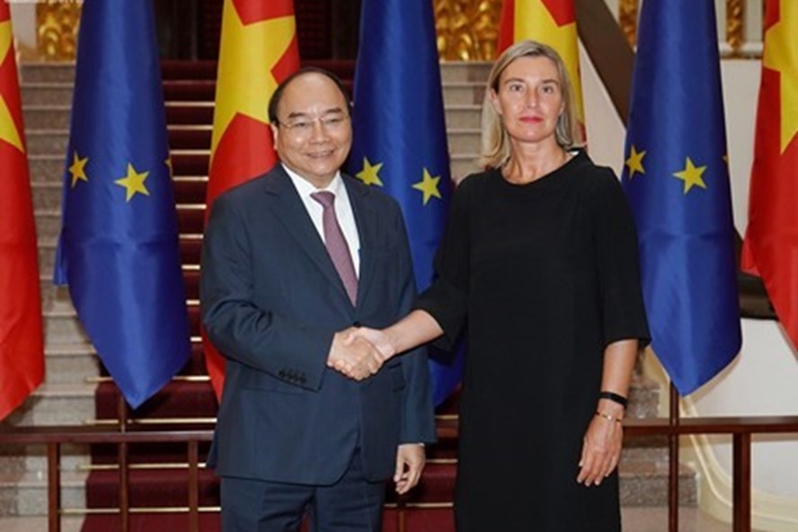 Thủ tướng Nguyễn Xuân Phúc tiếp Phó Chủ tịch Ủy ban Châu Âu