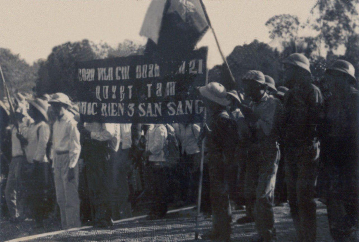 Thanh niên Thủ đô tham gia phong trào “Ba sẵn sàng”