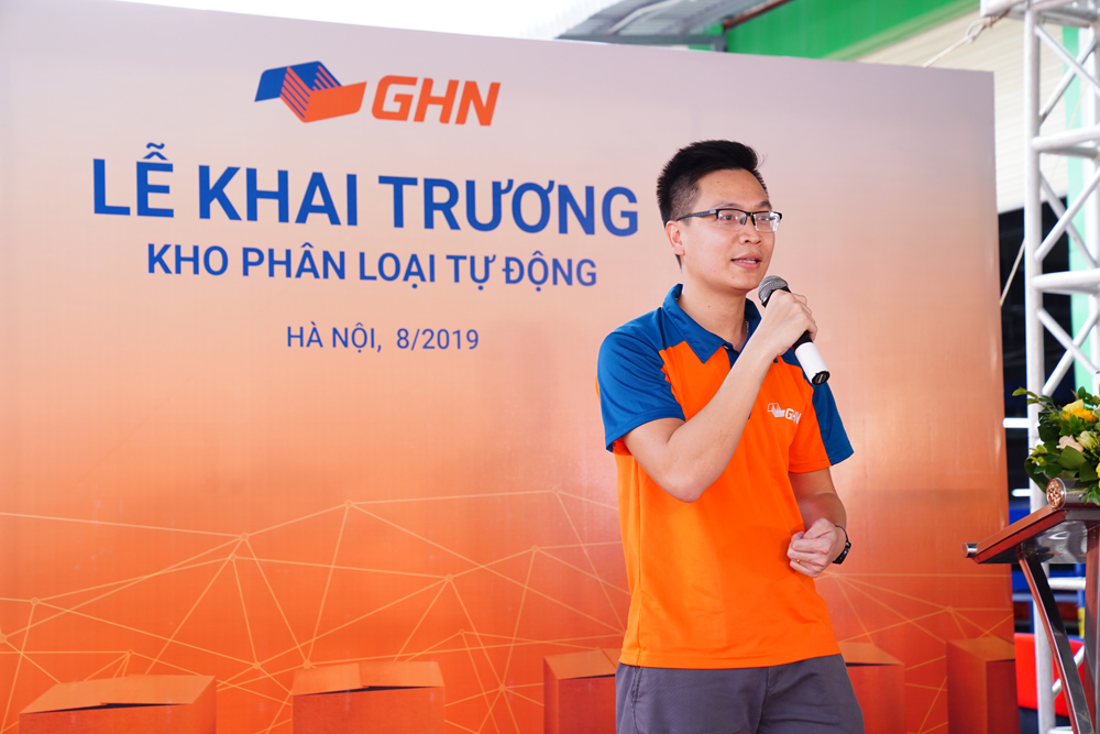 Ông Lương Duy Hoài – Đồng sáng lập, Giám đốc điều hành GHN phát biểu tại lễ khai chương