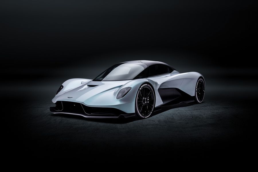 Aston Martin ra mắt bản đặc biệt DBS Superleggera Bijan Edition tại Pebble Beach
