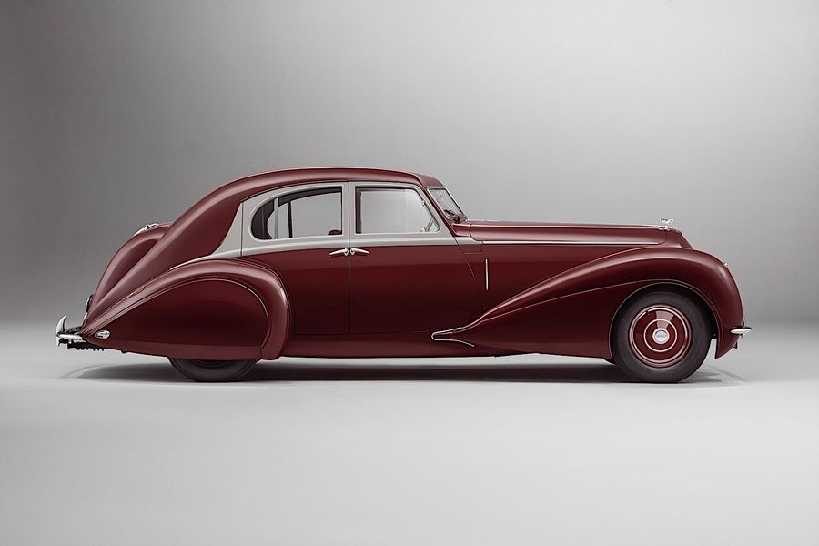 Bentley Corniche nguyên bản từ năm 1939 được 