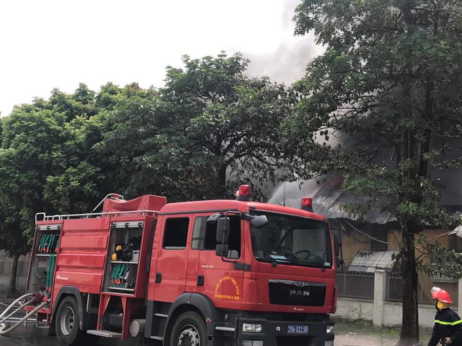 Thông tin tiếp vụ hỏa hoạn lớn tại Khu công nghiệp Sài Đồng, quận Long Biên