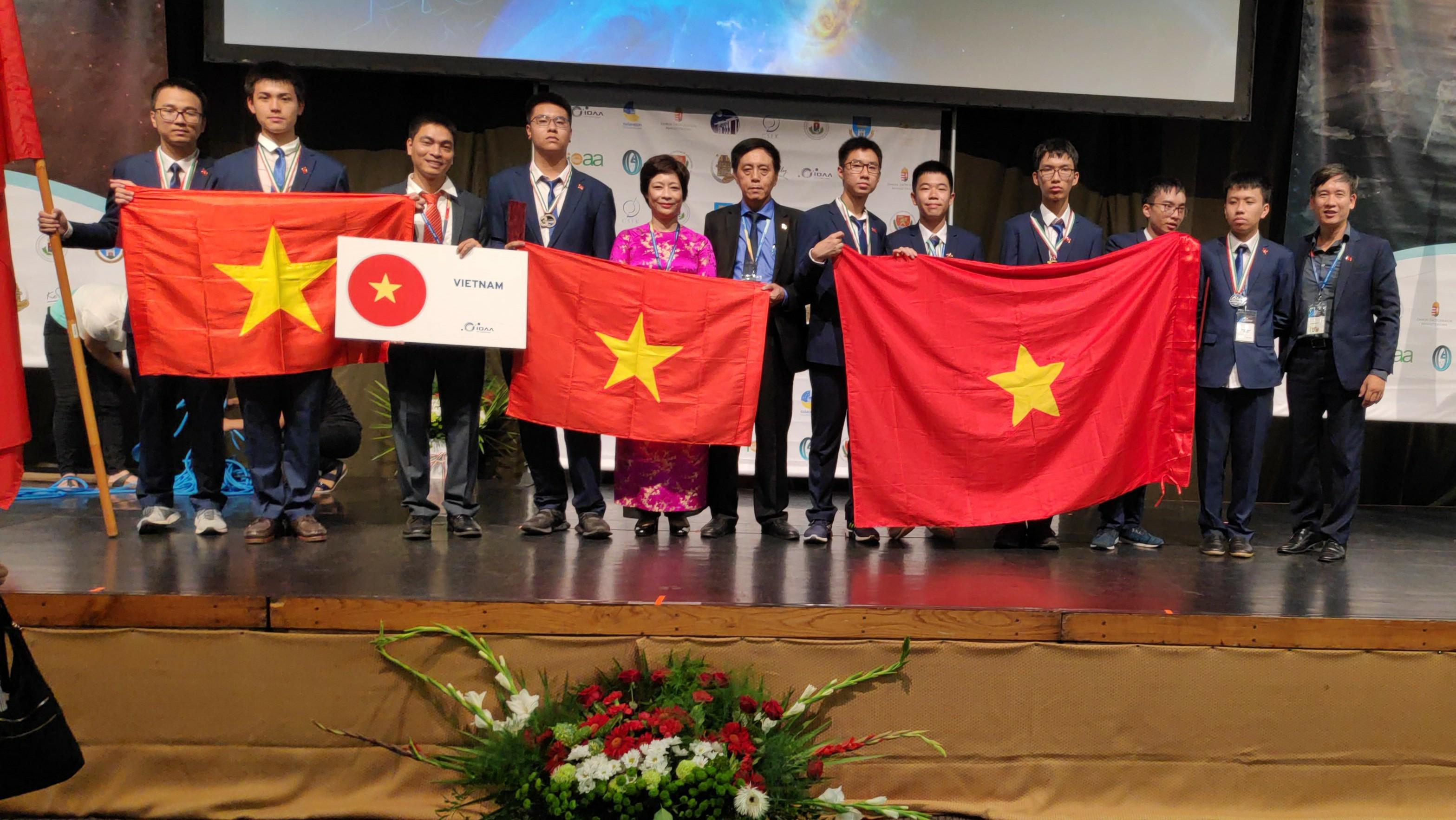 Học sinh Hà Nội giành giải Nhất  toàn đoàn Kỳ thi IOAA 2019