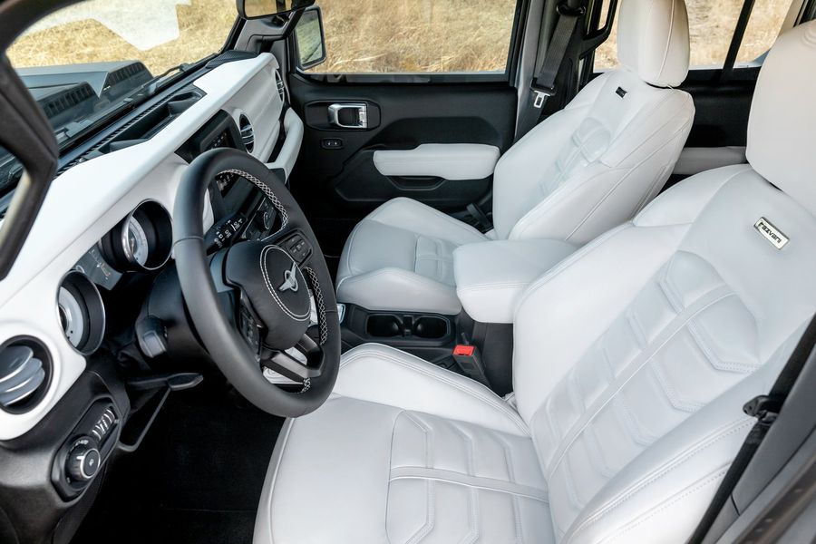 Rezvani Tank 2020 chính thức trình làng, bản cao cấp nhất đắt hơn 8 tỷ VNĐ