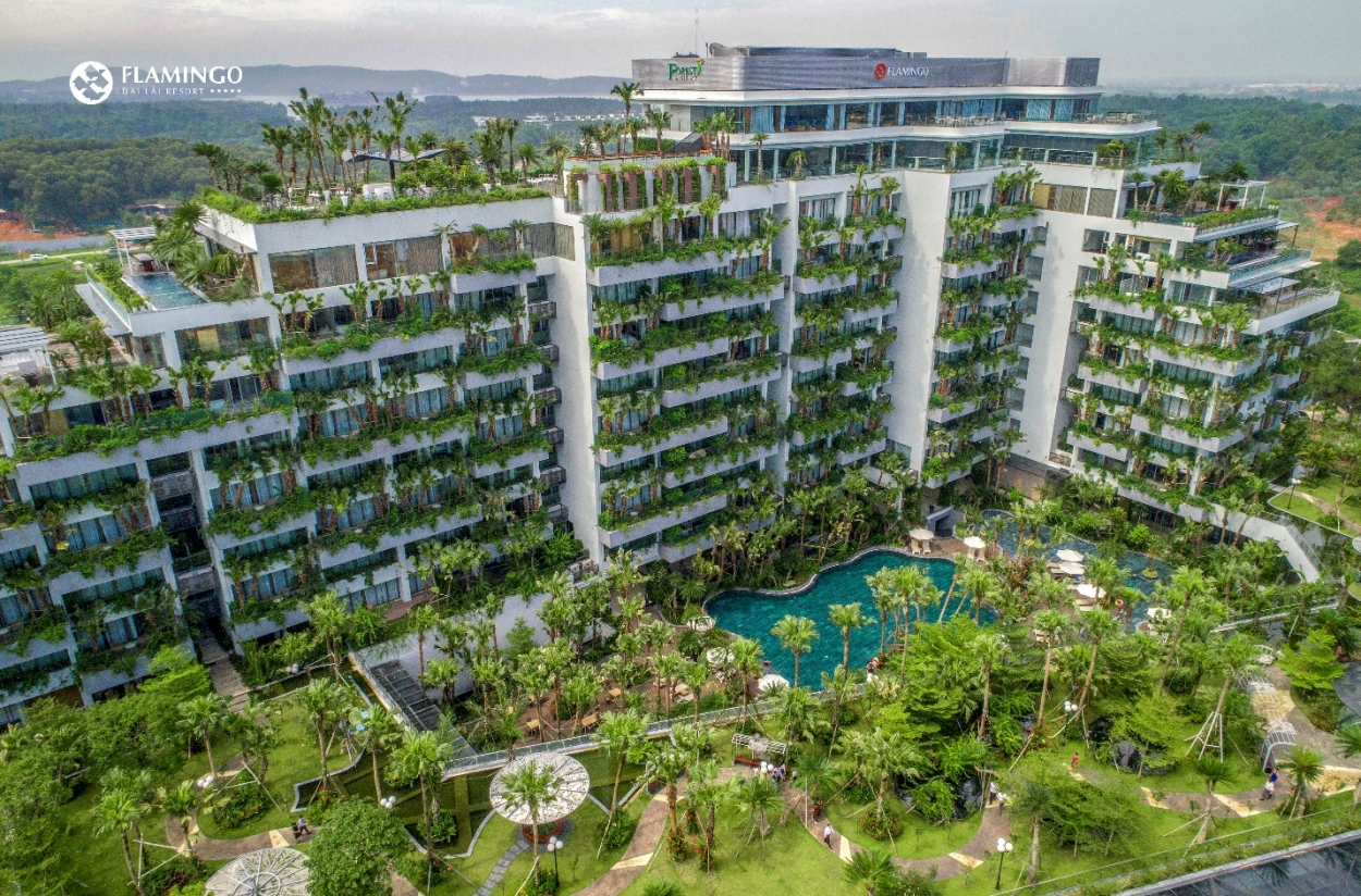 Kiến trúc xanh trên cao gắn liền với tự nhiên tại Flamingo Đại Lải Resort là nguồn cảm hứng của nhiều chương trình nghệ thuật