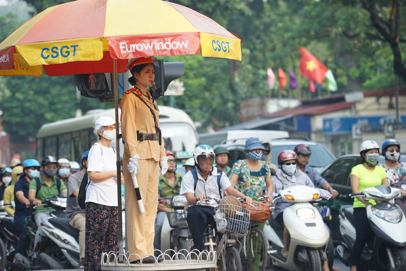 Thủ tướng yêu cầu bảo đảm an toàn giao thông dịp khai giảng năm học mới