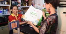 Doanh nghiệp bán lẻ chống rác thải nhựa: Nhìn từ thế giới đến Việt Nam