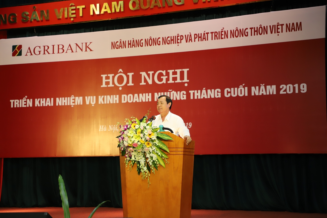 Tổng Giám đốc Agribank Tiết Văn Thành chia sẻ tại Hội nghị