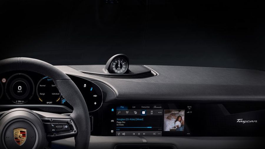 Lộ diện bố cục, thiết kế mặt táp-lô của Porsche Taycan