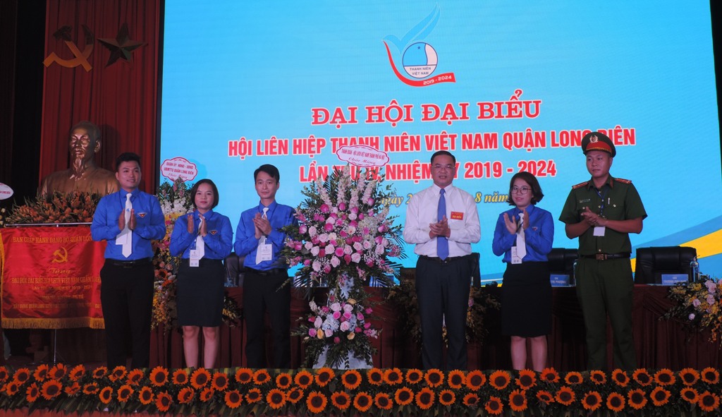 Anh Phạm Nam Anh tái đắc cử Chủ tịch Hội LHTN Việt Nam quận Long Biên