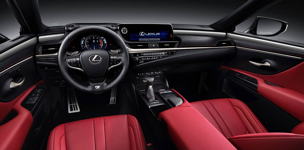 Lexus ES 300h F Sport - Xế sang thể thao chính thức lộ diện, bán ra từ tháng 10 tới