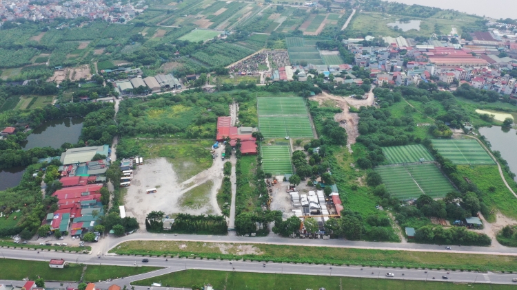 Bài 2: Buông lỏng quản lý để tràn lan vi phạm đất nông nghiệp, đất công tại Quận Long Biên