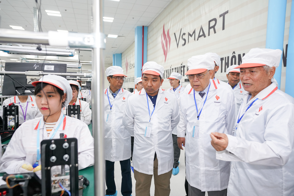 “Nhà máy VinSmart dây chuyền hiện đại, kiểm soát chặt chẽ, rất đáng tự hào”