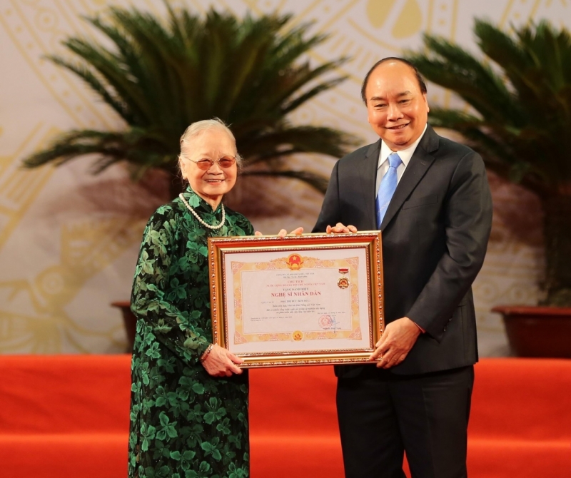Thủ tướng trao tặng danh hiệu NSND cho Nghệ sĩ Kim Đức