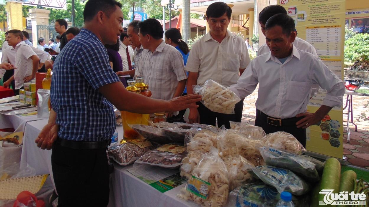 170 gian hàng tham gia Hội chợ hàng nông sản và sản phẩm OCOP