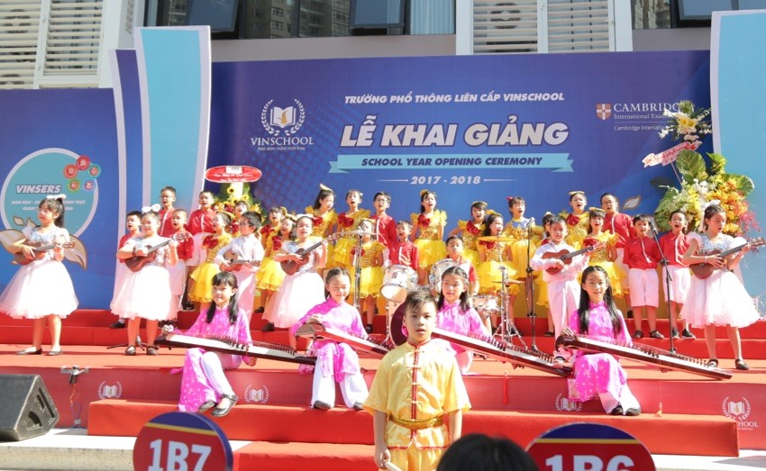Lễ khai giảng ấn tượng ở ngội trường đầu tiên của Vinschool tại TP.HCM