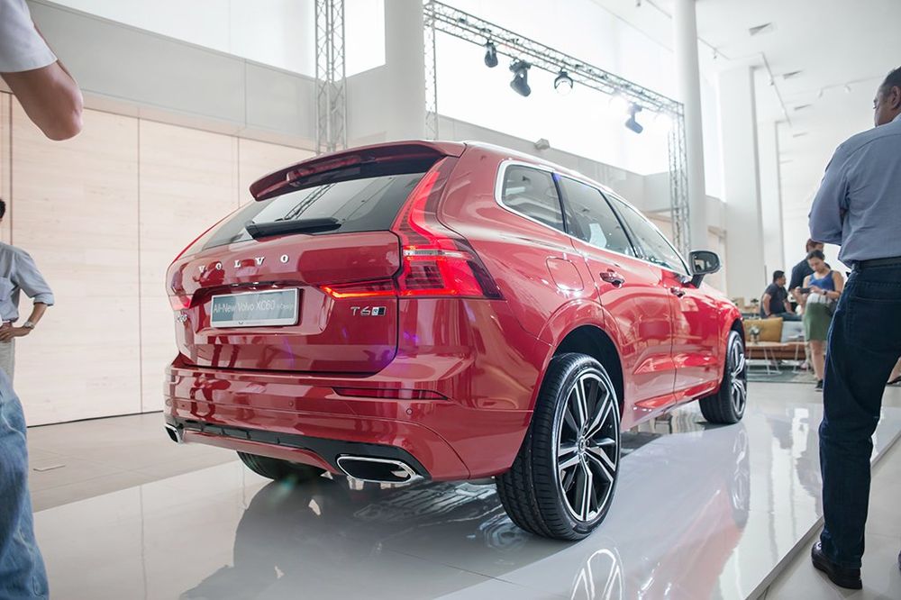 Volvo XC60 2018 ra mắt thị trường Singapore, giá từ 3,8 tỷ VNĐ