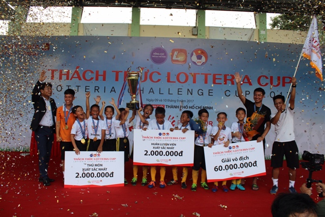 Đội tuyển KID STAR Phú Nhuận vô địch Lotteria Cup 2017