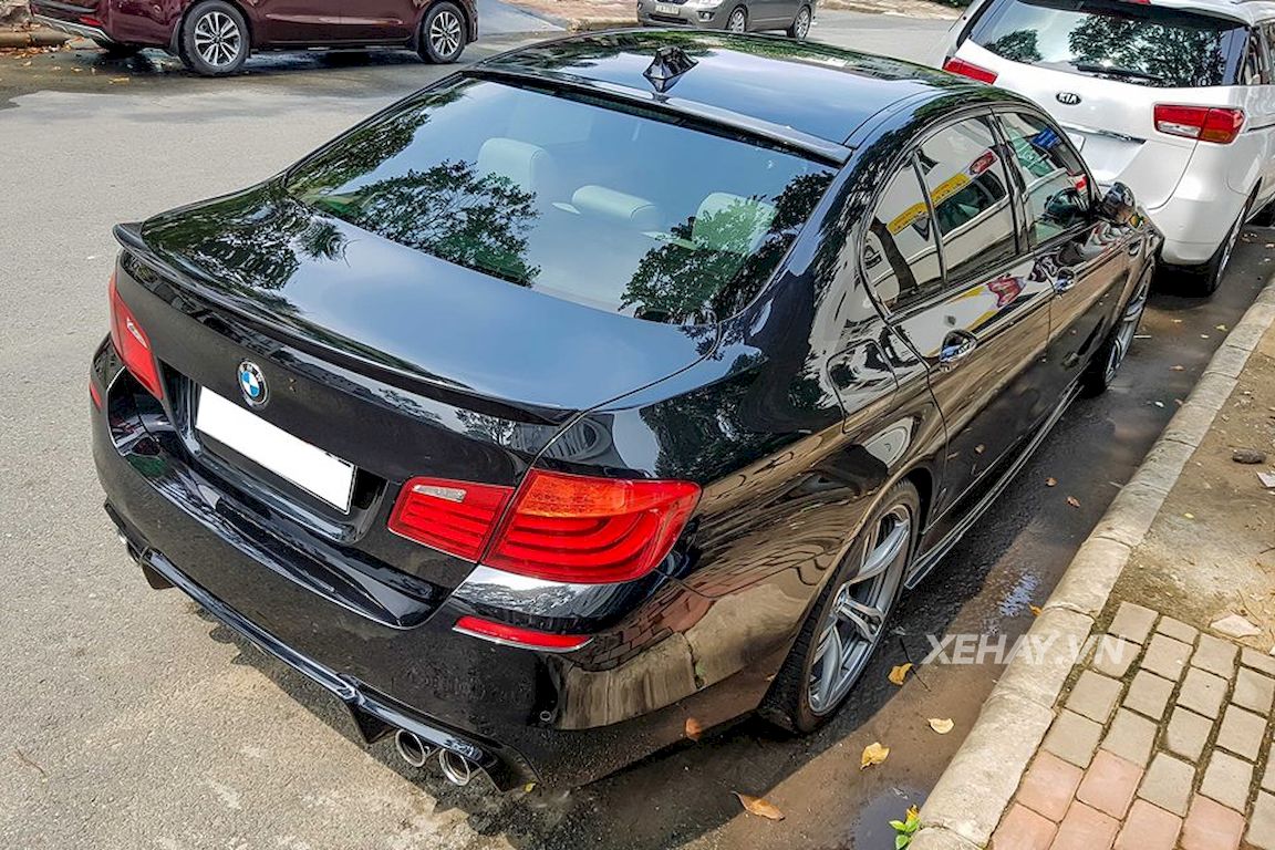 Ngắm siêu sedan BMW M5 F10 độc nhất Việt Nam vừa về tay Cường Đô La