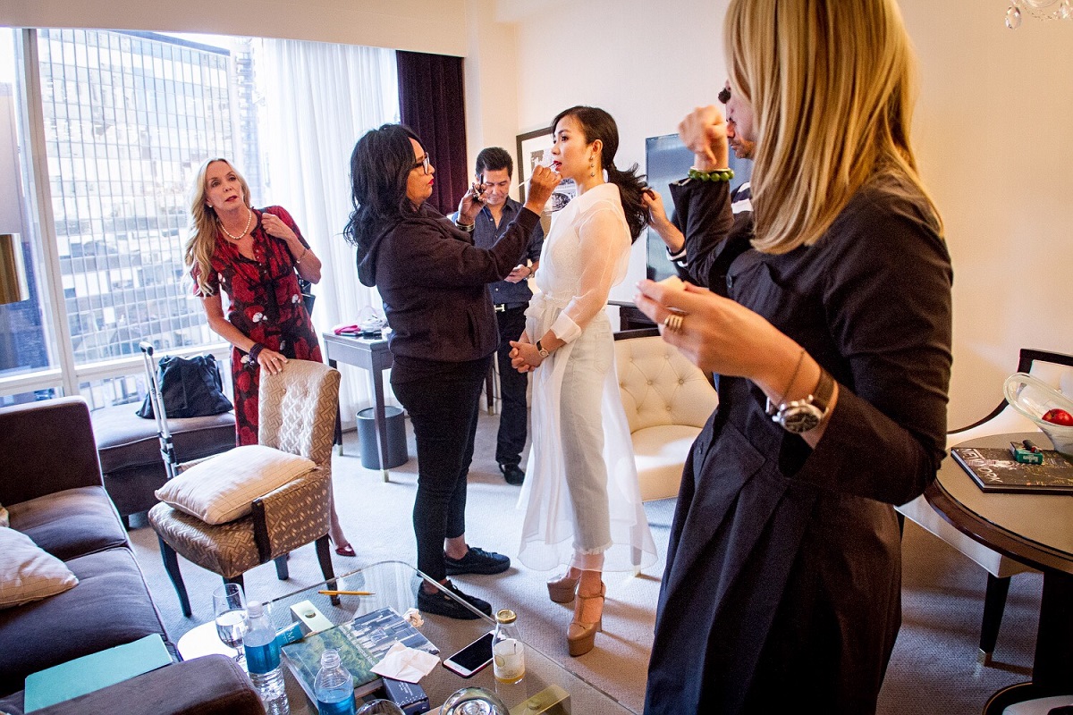Doanh nhân Lưu Nga dự Tuần lễ thời trang New York cùng Paris Hilton