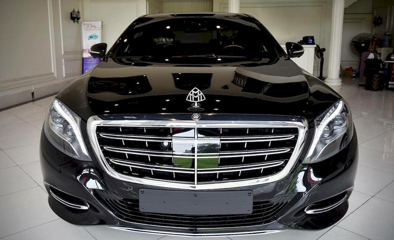 Mercedes-Maybach S500 phối màu đỏ đen duy nhất tại Việt Nam đang tìm chủ nhân