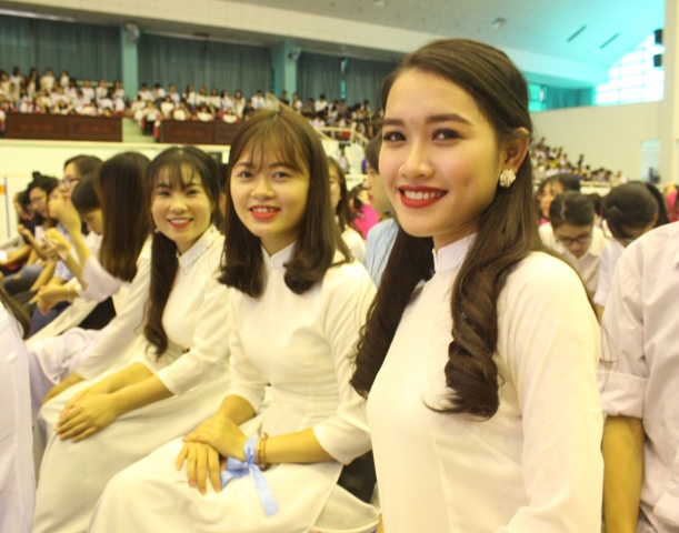 Nữ sinh Viện Đại học Mở Hà Nội đẹp