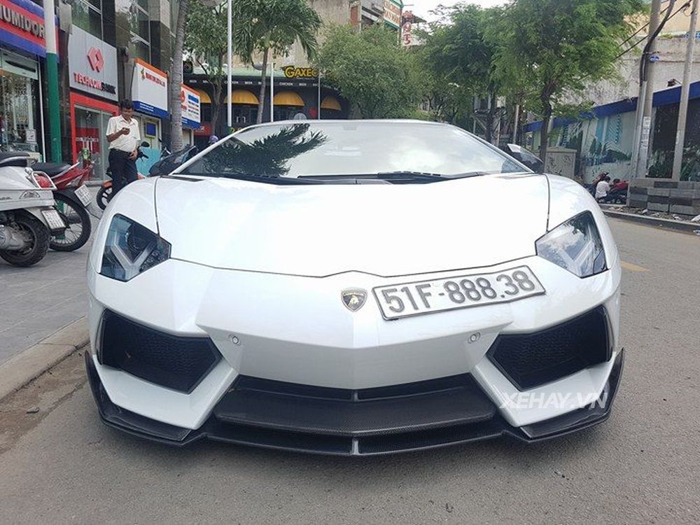 TP.HCM: Lamborghini Aventador LP700-4 