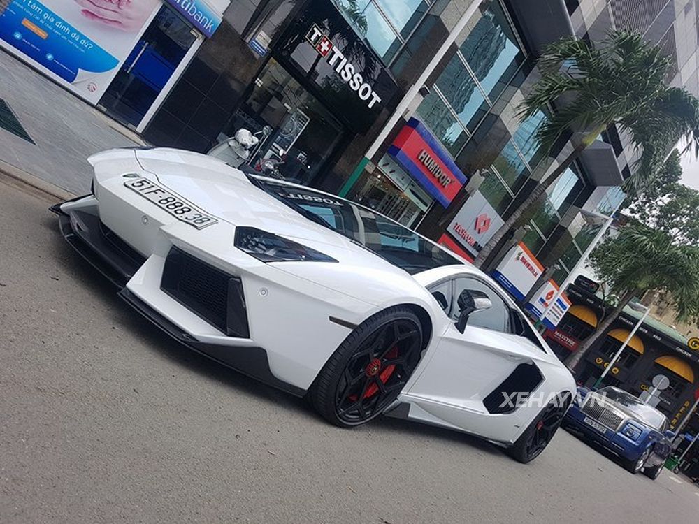 TP.HCM: Lamborghini Aventador LP700-4 