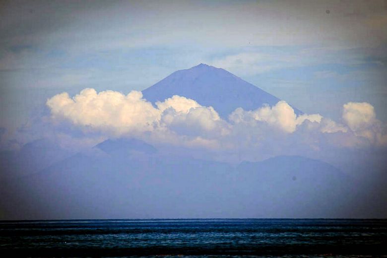Thiên đường du lịch Bali lo ngại núi lửa phun trào