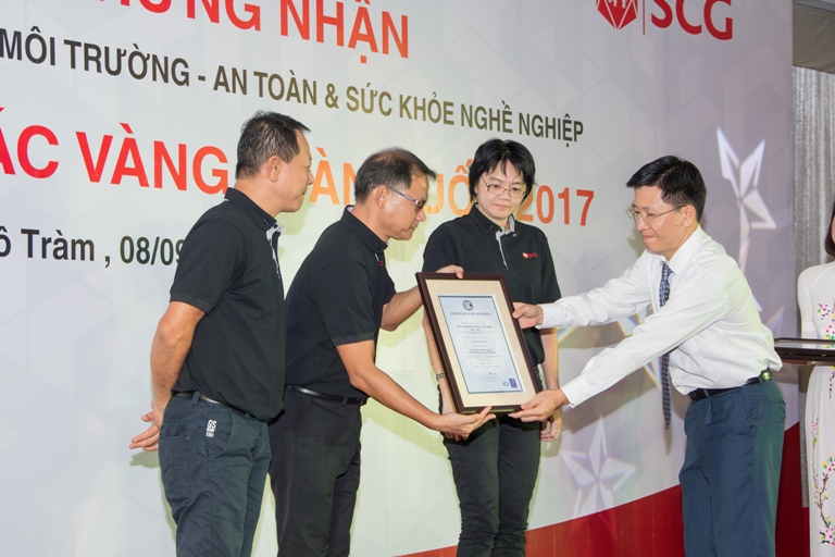 Cty TNHH Ngói bê tông SCG (Việt Nam) đạt đồng bộ 3 chứng nhận quốc tế mới nhất về hệ thống quản lý