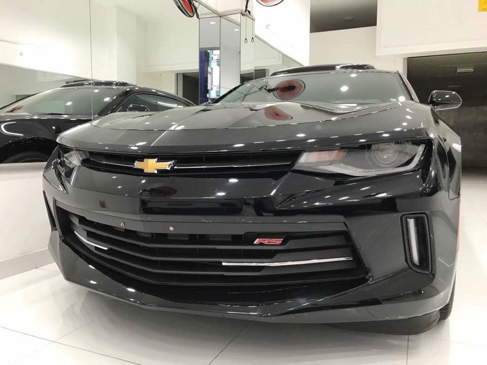Chevrolet Camaro RS 2017 hàng hiếm, 