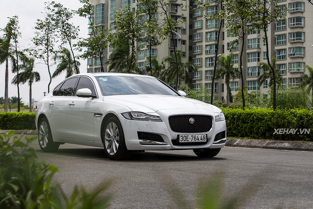 [ĐÁNH GIÁ XE] Jaguar XF Prestige 2017 - Cá tính riêng, sức hút riêng