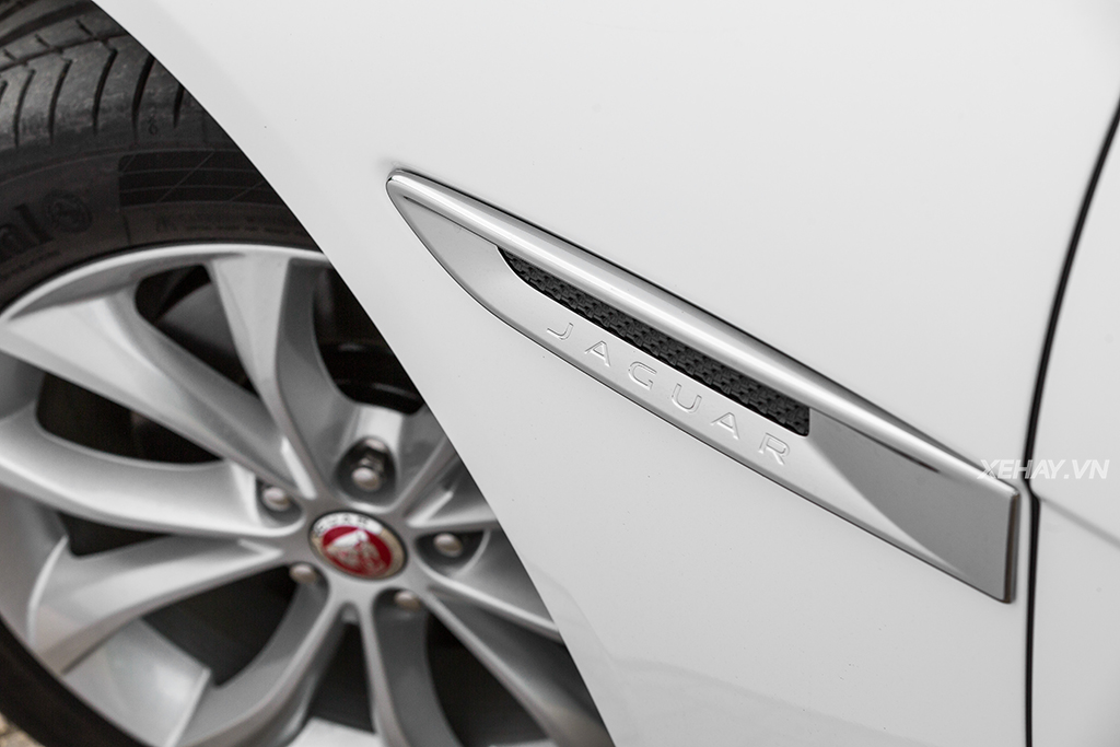 [ĐÁNH GIÁ XE] Jaguar XF Prestige 2017 - Cá tính riêng, sức hút riêng