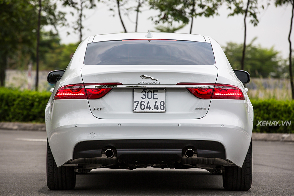[ĐÁNH GIÁ XE] Jaguar XF Prestige 2017 - Cá tính riêng, sức hút riêng