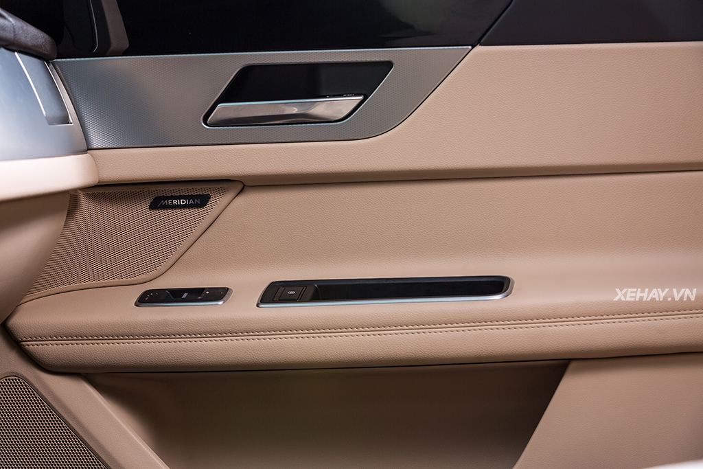 [ĐÁNH GIÁ XE] Jaguar XF Prestige 2017 - Cá tính riêng, sức hút riêng