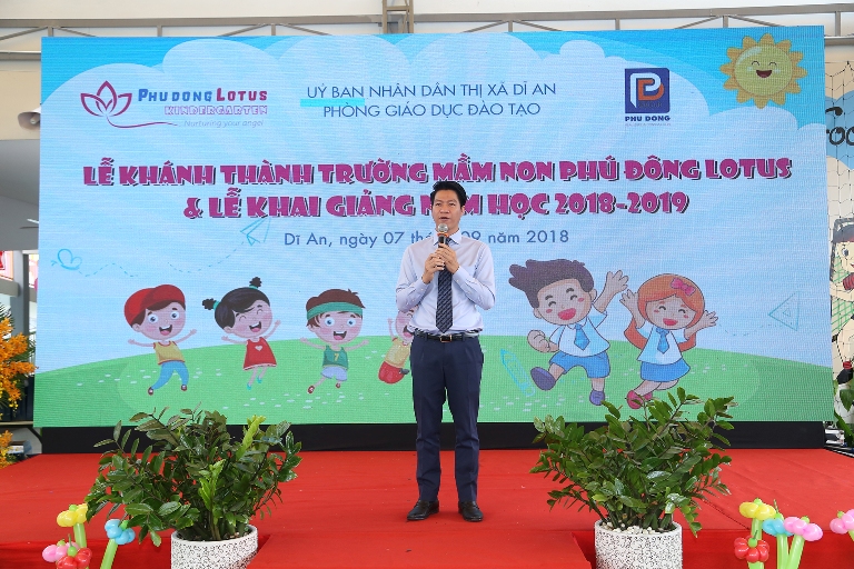 Ông Ngô Quang Phúc – Tổng Giám đốc Phú Đông Group – Chủ tịch Công ty Cổ phần Giáo dục Quốc tế Phú Đông phát biểu tại buổi lễ.