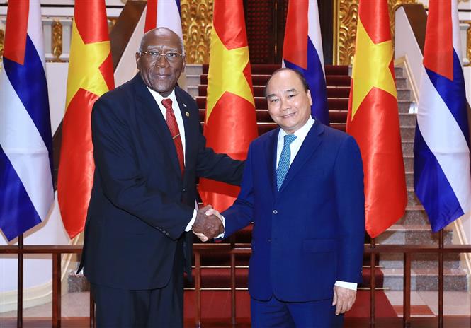 Thủ tướng tiếp Phó Chủ tịch thứ nhất Hội đồng Nhà nước và Hội đồng Bộ trưởng Cuba