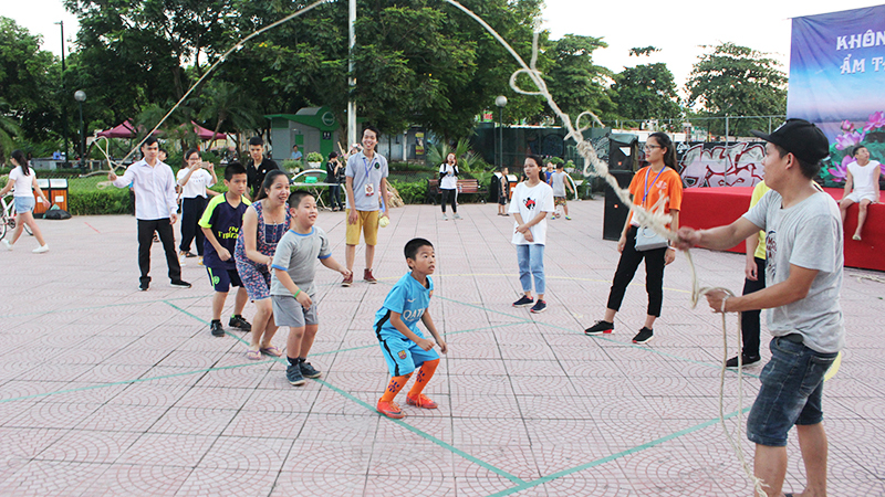 Ngày hội Olympic trò chơi dân gian khuấy động Phố đi bộ Trịnh Công Sơn