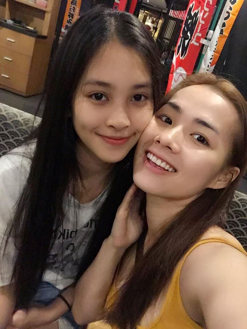 Ngay trong những bức ảnh đời thường, Trần Tiểu Vy khiến nhiều người xao xuyến bởi vẻ đẹp trong sáng, thuần khiết.