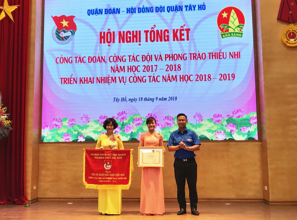 Quận đoàn Tây Hồ triển khai công tác năm học mới