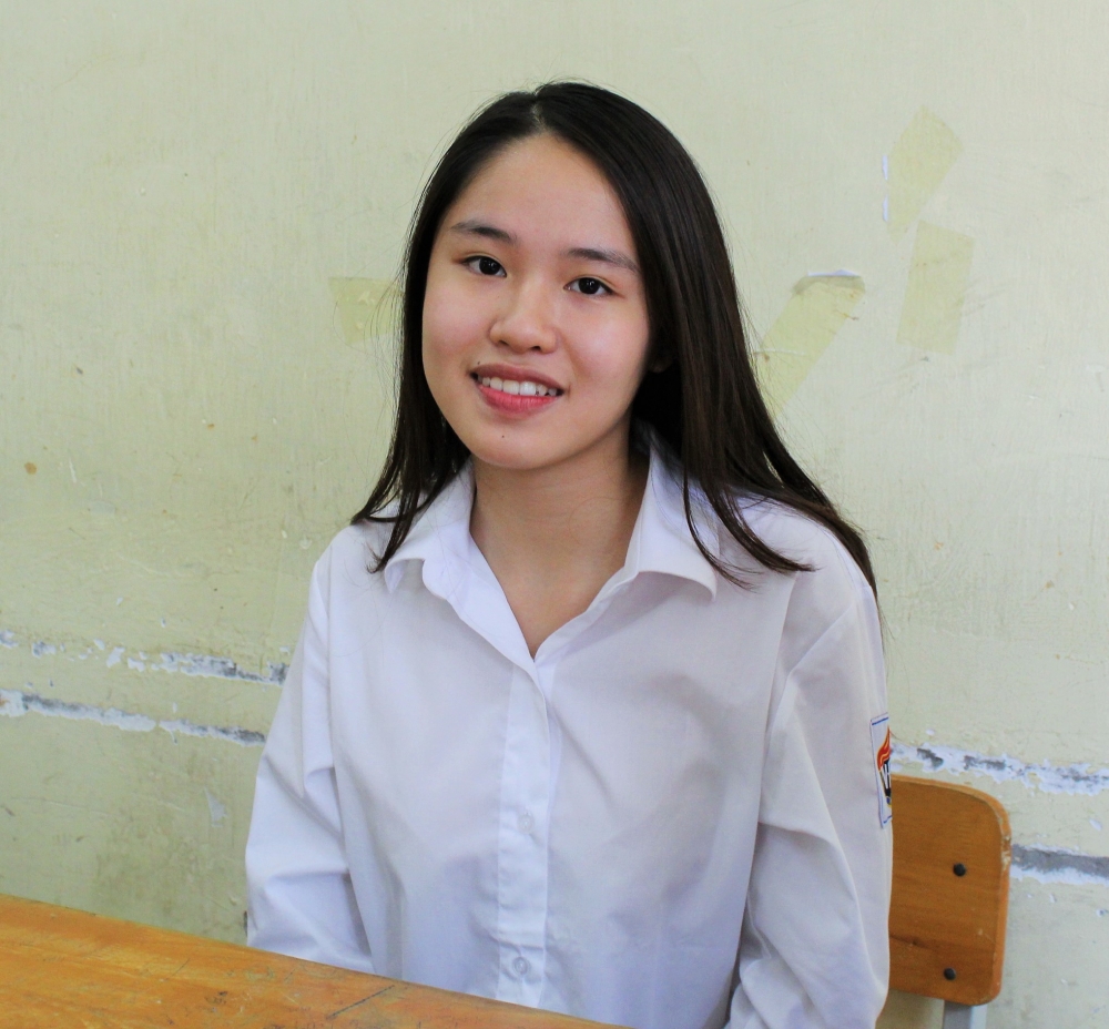 Lương Khánh Linh - Học sinh lớp 10D4- cảm thấy cuộc thi mang lại nhiều lợi ích cho bản thân, cũng như các bạn học sinh khác.