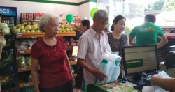 Khai trương hai cửa hàng thực phẩm an toàn Co.op Food tại Hà Nội
