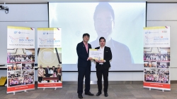 Sinh viên RMIT Việt Nam chiến thắng kép tại cuộc thi khu vực về phân tích dữ liệu