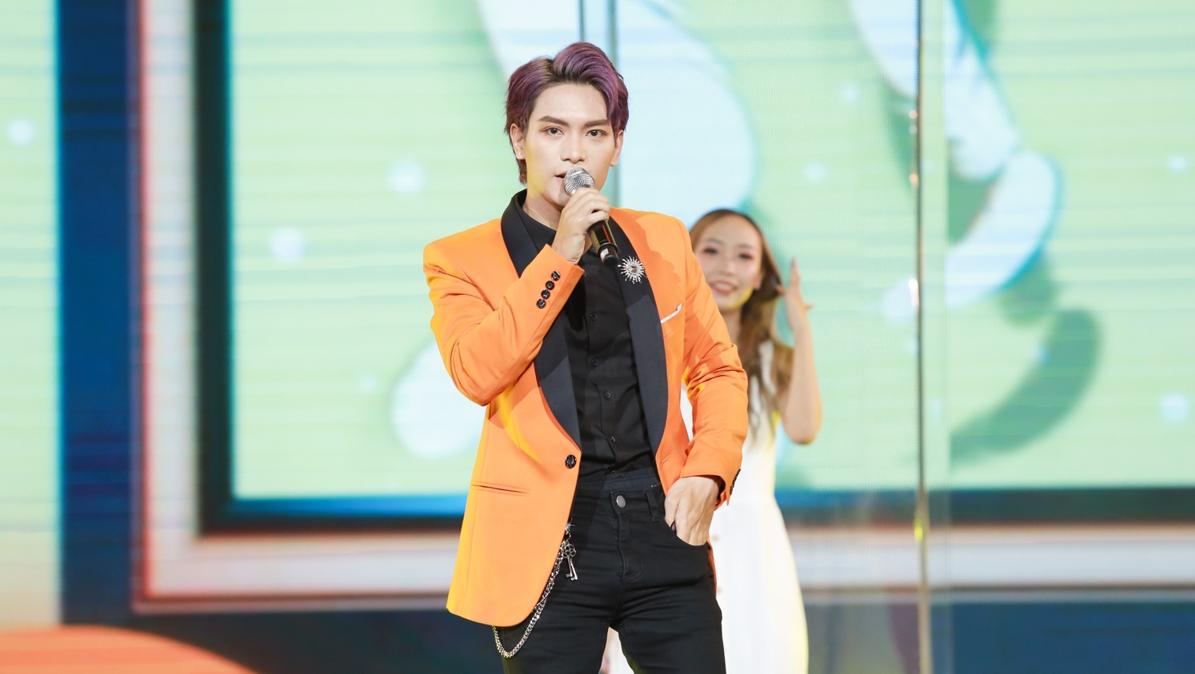 Tân binh Vpop Yong Anhh mang ca khúc đầu tay “Những tầng mây” lên sân khấu
