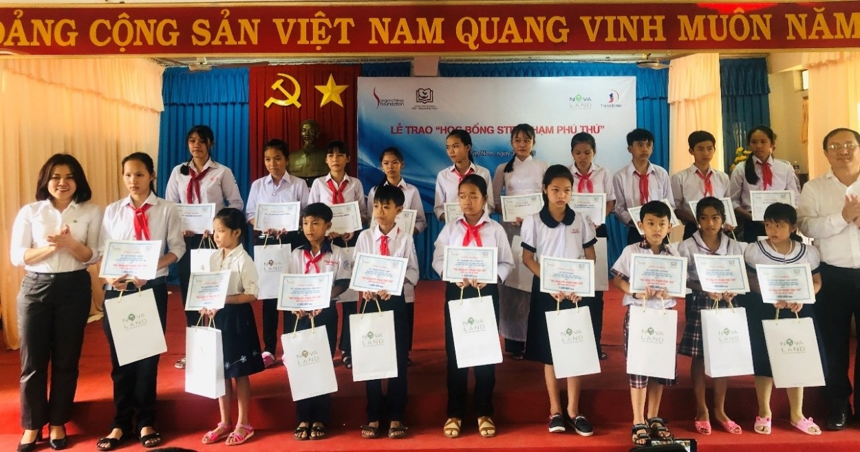 Viết tiếp câu chuyện “Nước sạch học đường” và niềm vui mùa tựu trường tại nhiều tỉnh thành