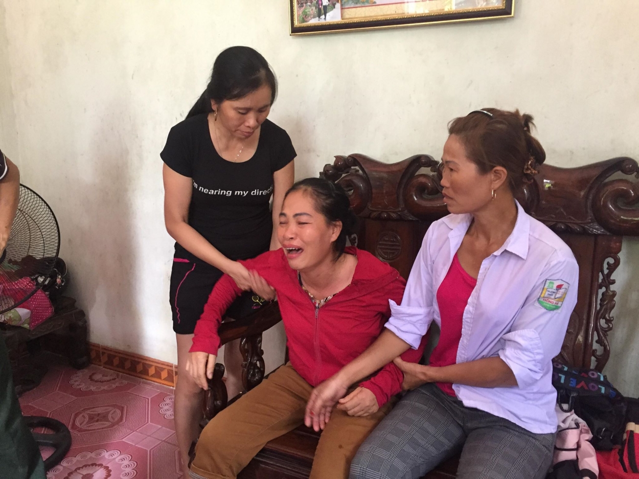 Người thân của các nạn nhân đau đớn trước mất mát quá lớn